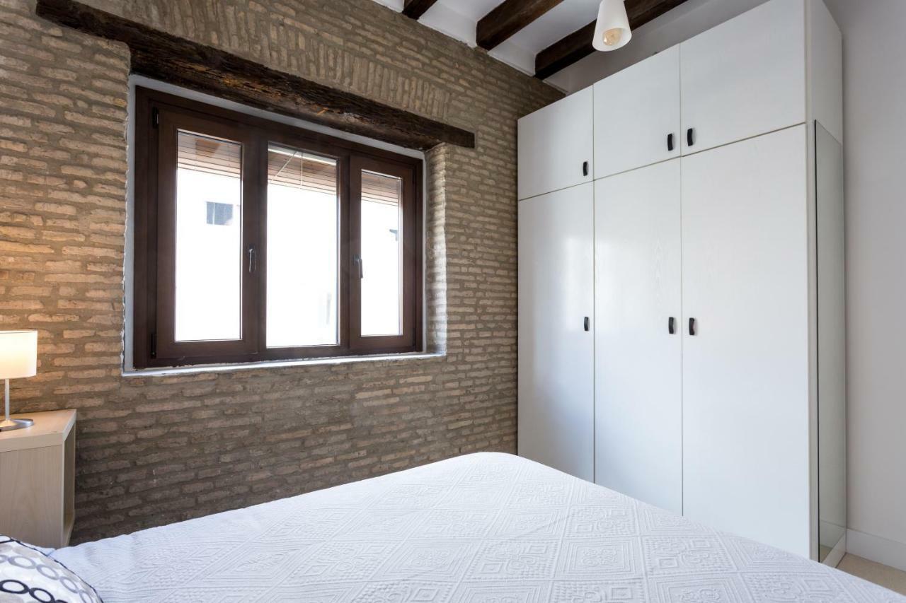 Almazen Apartamentos, Arrayan 23 Sevilla Eksteriør billede