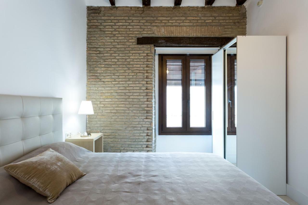 Almazen Apartamentos, Arrayan 23 Sevilla Eksteriør billede