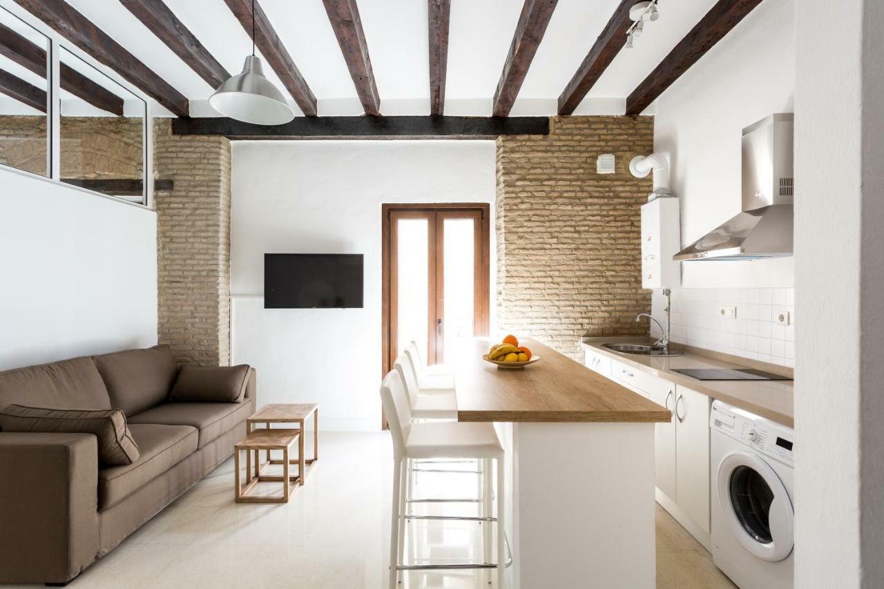 Almazen Apartamentos, Arrayan 23 Sevilla Eksteriør billede