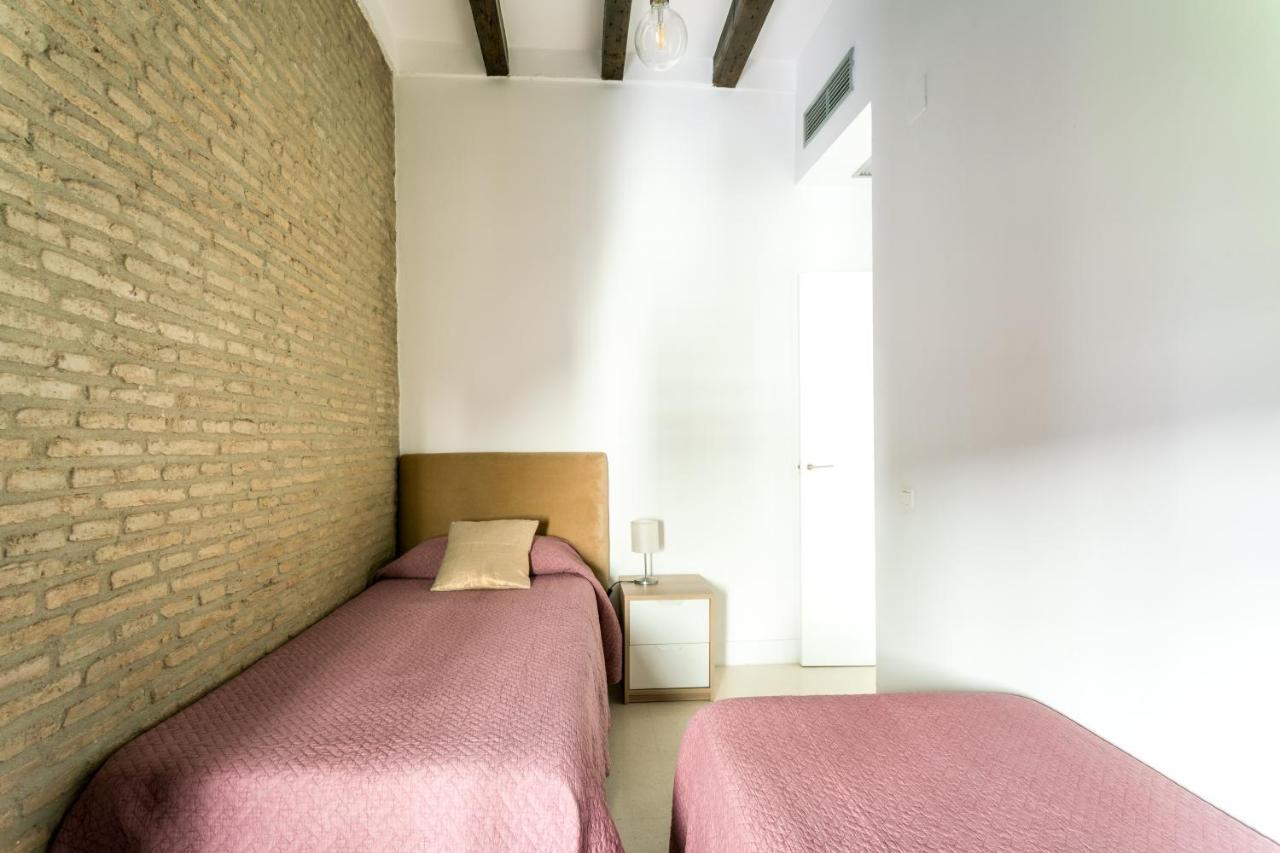 Almazen Apartamentos, Arrayan 23 Sevilla Eksteriør billede